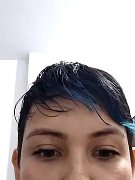 Snapshot of Blue_and_Damian chatting on November 2025 02:15:01 AM Blue and Damian online show from November 2025 02:15:01 AM