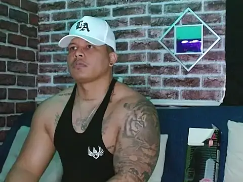 jordan bigcock  online show from October 2025 09:34:02 PM