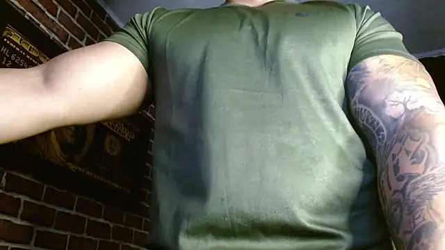 jordan bigcock  online show from February 2026 04:43:01 AM