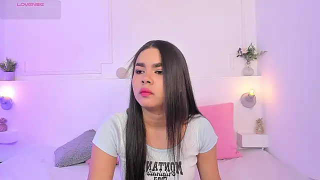 TianaGlow44 online show from February 2026 11:32:01 AM