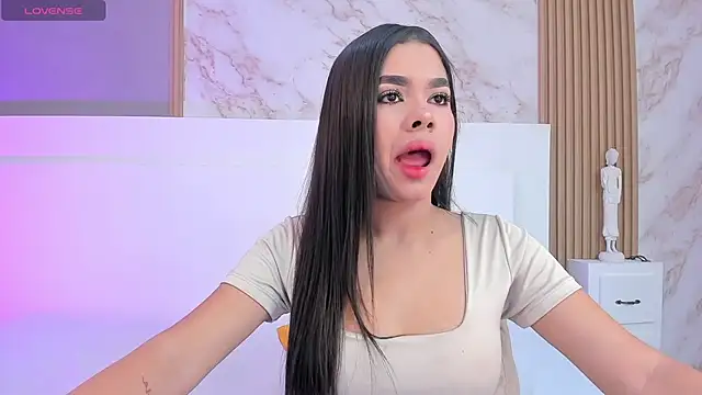 TianaGlow44 online show from October 2025 12:26:02 PM