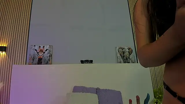 TianaGlow44 online show from March 2026 05:44:02 PM