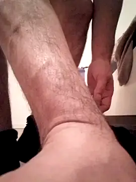 Snapshot of LicensedEnlarger chatting on November 2025 12:44:01 AM LicensedEnlarger online show from November 2025 12:44:01 AM