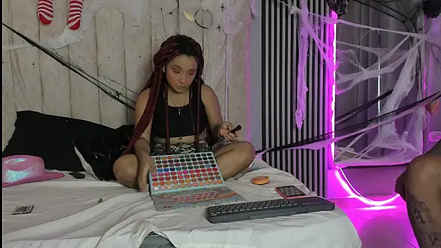 Snapshot of dante_and_kiara chatting on October 2025 09:01:01 PM dante and kiara online show from October 2025 09:01:01 PM