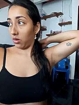 Queen sofya online show from November 2025 03:18:01 PM