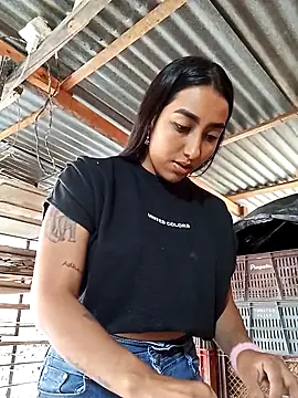 Queen sofya online show from December 2025 08:01:01 PM