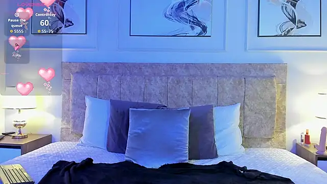 celeste collins  online show from November 2025 11:47:02 AM