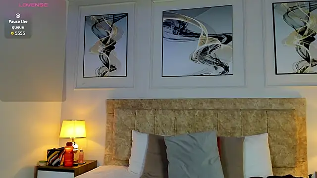 celeste collins  online show from November 2025 04:01:02 AM