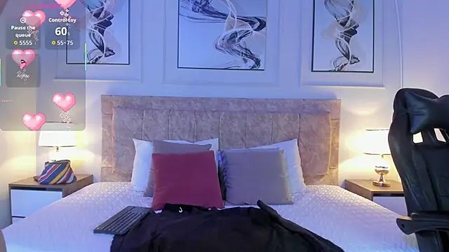 celeste collins  online show from November 2025 12:06:01 PM