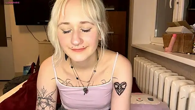 Ulemonala Cute online show from November 2025 06:52:01 PM