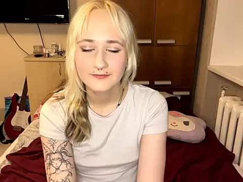 Ulemonala Cute online show from October 2025 06:21:01 PM