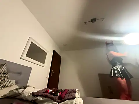 goddesemiiyy online show from October 2025 06:18:02 PM