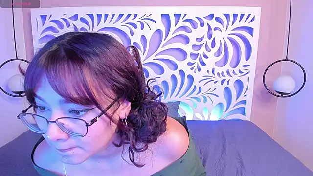 sunny maya  online show from November 2025 05:40:02 AM