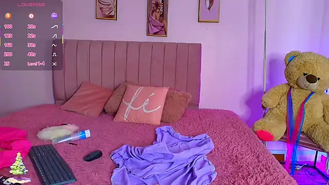 little ellie 1 online show from December 2025 08:04:02 PM