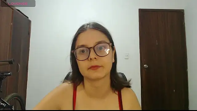 CarlaLorez online show from October 2025 01:39:02 AM