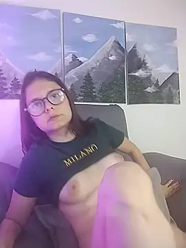 CarlaLorez online show from December 2025 04:41:01 PM