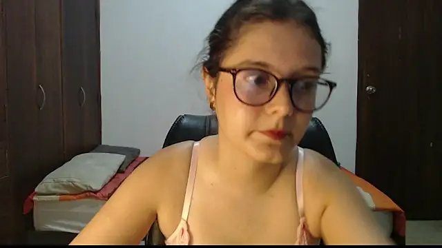 Snapshot of CarlaLorez chatting on July 2026 11:51:01 PM CarlaLorez online show from July 2026 11:51:01 PM