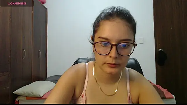 CarlaLorez online show from June 2026 02:19:02 AM