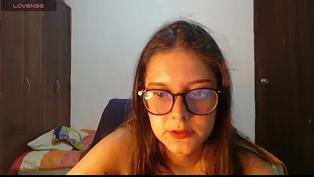 Snapshot of CarlaLorez chatting on July 2026 02:05:17 AM CarlaLorez online show from July 2026 02:05:17 AM