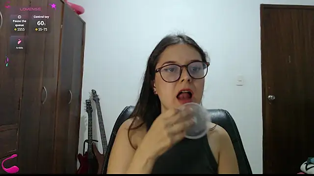 CarlaLorez online show from May 2026 08:57:01 PM