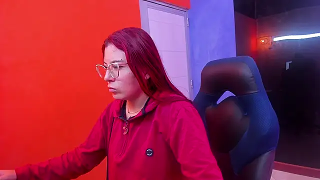 Snapshot of allison_mc chatting on January 2026 03:35:02 AM allison mc online show from January 2026 03:35:02 AM