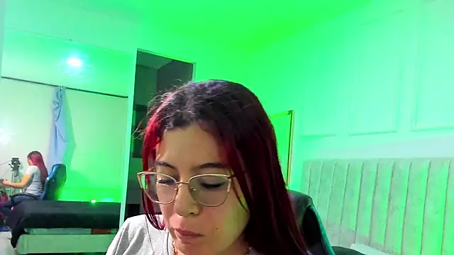 Snapshot of allison_mc chatting on July 2026 02:34:02 AM allison mc online show from July 2026 02:34:02 AM