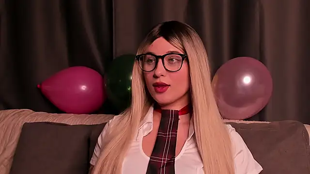 ShyBunny1 online show from October 2025 07:35:02 PM