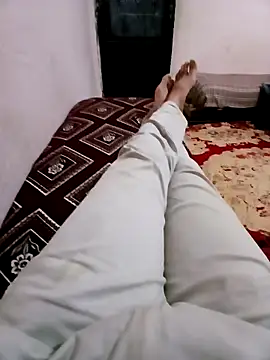 latarak321 online show from April 2026 07:18:01 PM