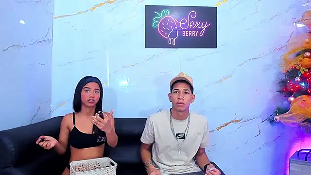 Little nicoll online show from December 2025 10:44:01 PM