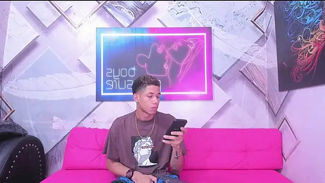 Little nicoll online show from February 2026 10:18:02 PM