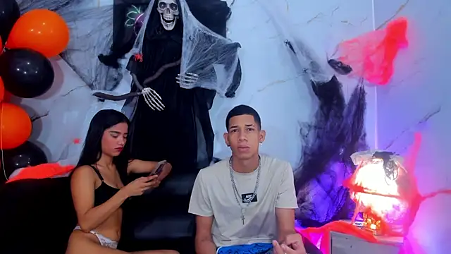 Little nicoll online show from November 2025 12:04:01 AM