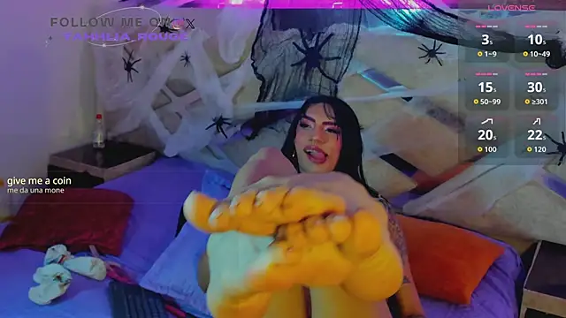 tahhlia rouge online show from October 2025 05:01:02 PM