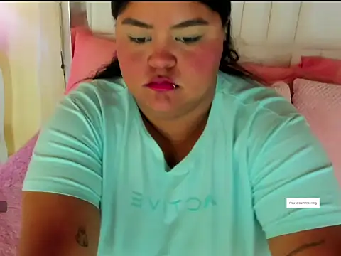 LunaaBlaze online show from November 2025 12:42:01 PM