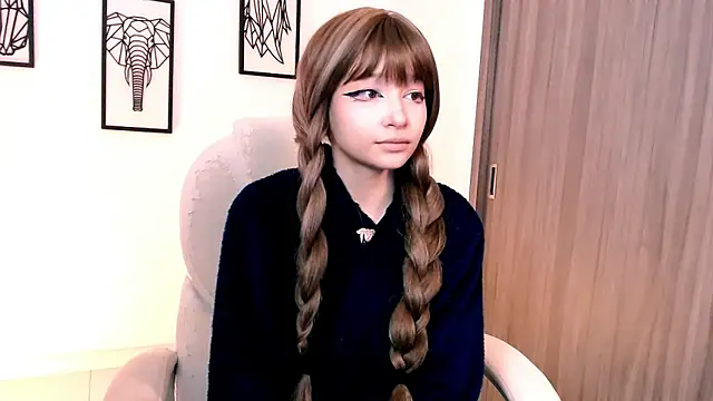 EmuOtori online show from October 2025 03:02:01 PM