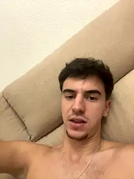 Snapshot of suarezz_ chatting on October 2025 09:27:01 PM suarezz  online show from October 2025 09:27:01 PM