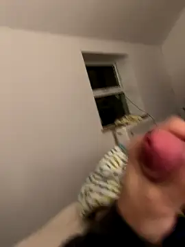 Snapshot of jakeBigCock1905 chatting on October 2025 09:22:01 PM jakeBigCock1905 online show from October 2025 09:22:01 PM