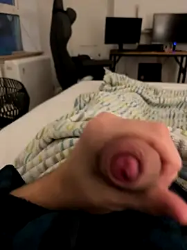 Snapshot of jakeBigCock1905 chatting on November 2025 07:19:01 AM jakeBigCock1905 online show from November 2025 07:19:01 AM