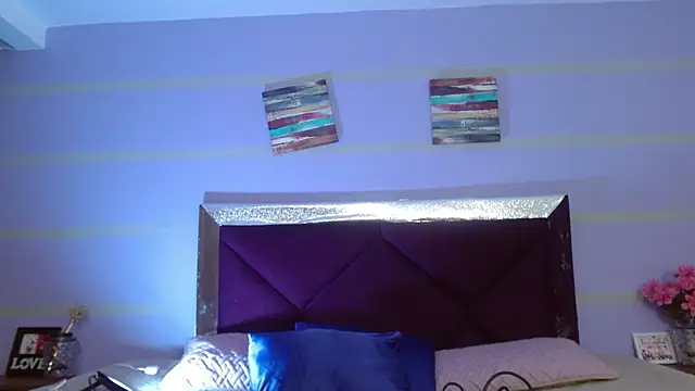 LizzyGrey  online show from November 2025 07:25:02 PM