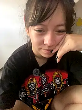 Snapshot of Damara_Rolands- chatting on October 2025 06:17:01 PM Damara Rolands- online show from October 2025 06:17:01 PM