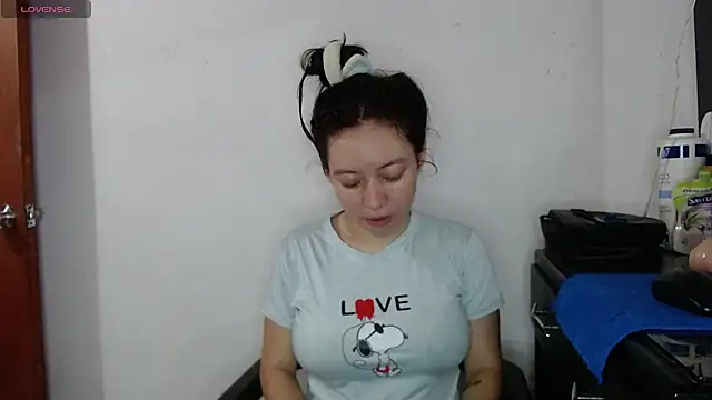 Snapshot of Damara_Rolands- chatting on November 2025 06:22:02 PM Damara Rolands- online show from November 2025 06:22:02 PM