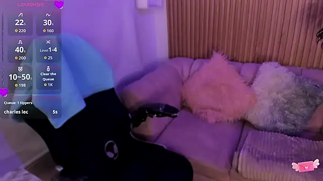 emmy rosse  online show from November 2025 02:59:01 AM