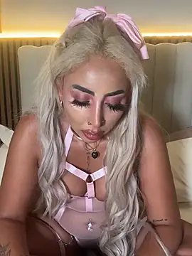 Snapshot of zara_bellexx chatting on July 2026 08:49:02 PM zara bellexx online show from July 2026 08:49:02 PM