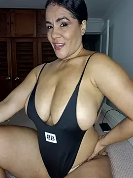 karla-bruni online show from February 2026 10:12:01 AM