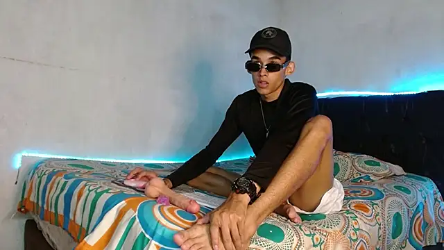 Paulosex12 online show from October 2025 06:21:01 AM