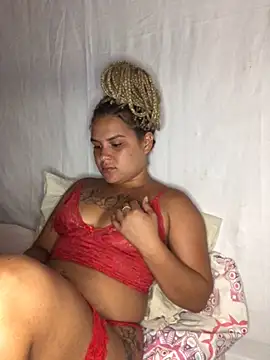 AliceXmoore online show from December 2025 01:35:01 PM