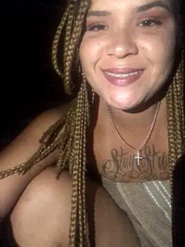 AliceXmoore online show from October 2025 05:17:01 AM