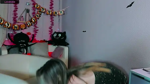  BellaClark online show from October 2025 08:49:02 PM