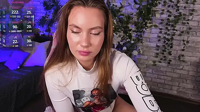  BellaClark online show from March 2026 08:32:01 PM