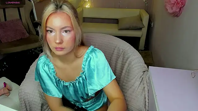  BellaClark online show from May 2026 08:34:01 PM