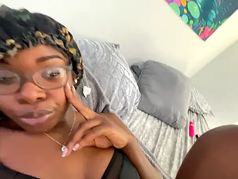 twerkaholic120 online show from October 2025 08:20:01 PM